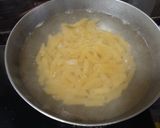 A picture of step 2 of Veg pasta.