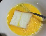 Foto langkah ke 4 dari resep Roti Tawar Goreng Lapis Keju.