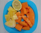 Foto langkah ke 1 dari resep Tropical Smoothie.
