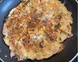 A picture of step 5 of Low fat / high in protein omelette.
