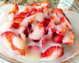 Foto del paso 2 de la receta: Vaso de galletas y fresas