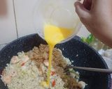 Foto langkah ke 4 dari resep Khao Pad Pong Karee || Nasi Goreng Kari Thailand.