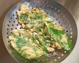 Foto langkah ke 4 dari resep Keripik Bayam.