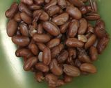 A picture of step 1 of Rajma Toast.