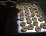 Foto langkah ke 5 dari resep Kue Semprit Garut/Larut.