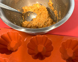 Foto del paso 1 de la receta: Magdalena saludables de zanahoria, almendras y chocolate