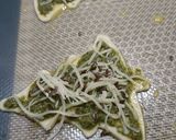 Une image de l'étape 3 de 🎄Mini sapin feuilleté au pesto.