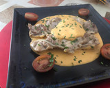 Foto del paso 8 de la receta: Muslo de pollo deshuesado en salsa de cebolla y alcachofas