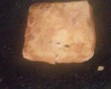 A picture of step 3 of Onion tomato cheesey toast.