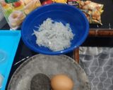 Foto langkah ke 1 dari resep #74 Teri Nasi Goreng.