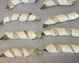 A picture of step 3 of Sword fish asparagus twists.