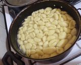 Foto del paso 3 de la receta: Ñoquis caseros con estofado de carne