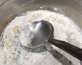 A picture of step 5 of Mac and Cheese Desi style.