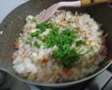 Foto langkah ke 4 dari resep Nasi Goreng Hongkong.