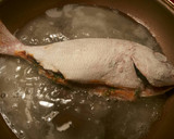 Foto del paso 12 de la receta: Breca frita con adobo de ajo y perejil