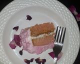 A picture of step 9 of Heart shaped rose ice cream cake.