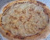 Előtésztás pizza recept fázis 7 fotója