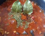 Foto del paso 2 de la receta: Salsa de tomates con pollo y berenjenas