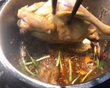 Hình bước làm 4 của món Gà hấp mắm