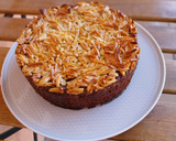 Foto del paso 11 de la receta: Bizcocho de galletas con crujiente de almendras