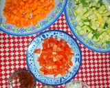 Foto del paso 1 de la receta: Guisado de calabacitas con zanahoria