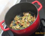 Gombás savanyú káposzta magyarosan recept fázis 1 fotója