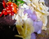 Foto langkah ke 2 dari resep 249) tumis sawi hijau bakso dan tahu.