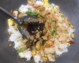 Foto langkah ke 3 dari resep Nasi Goreng Ala Solaria.