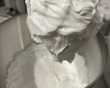 A picture of step 2 of Mimosa Pavlova 💛.