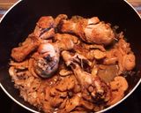 Foto del paso 3 de la receta: Muslos de Pollo con champiñones