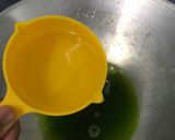 Gambar langkah 6 resipi Kek pandan layer.