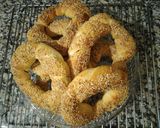 Foto langkah ke 10 dari resep Simit / Turkish Bagel.