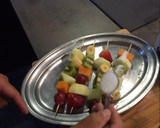 Foto del paso 10 de la receta: Brocheta de frutas con cremoso de menta