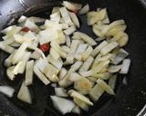 A picture of step 2 of Patatas Bravas.
