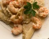 Foto del paso 5 de la receta: Panzerotti de gamba y cangrejo, con gambones al ajillo