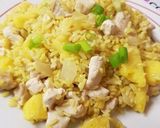 A picture of step 4 of My Chicken with Pineapple fried Rice. 😘.