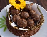 A picture of step 5 of Alsi ke laddoo.