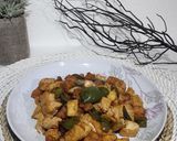 Foto langkah ke 7 dari resep Oseng Tahu Paprika.