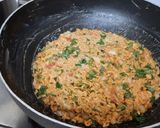 A picture of step 7 of Maggi Nutrilicious Masala VEG ATTA noodles Vegetables pizza.