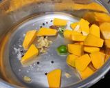 A picture of step 2 of Pumpkin soup.