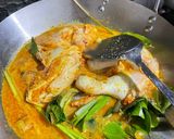 Foto langkah ke 4 dari resep Ayam Woku Kemangi khas Manado.