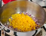 Foto del paso 1 de la receta: Atún guisado colorido