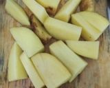 Foto langkah ke 1 dari resep Potatoe Wedges (goreng).