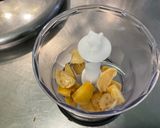 Une image de l'étape 6 de Purée de pommes de terre à l’ail, crème et gingembre.