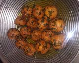 A picture of step 6 of Fried Fenugreek Dumplings.