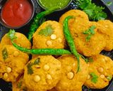 चना दाल वड़ा (मसालेदार) (Spicy yellow lentil Vada recipe in Hindi) रेसिपी चरण 6 फोटो