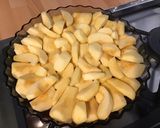 Une image de l'étape 2 de Tarte pommes caramel (pâte brisée au citron vert, lait et vanille).