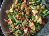 भोगीची भाजी (bhogichi bhaji recipe in marathi)