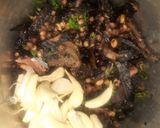 A picture of step 8 of Black chicken masala.