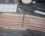 Foto del paso 5 de la receta: Sorrentinos dos colores.Variante de los que ya publique-